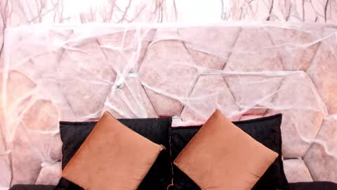 Snapshot of exotic_ebony_ chatting on 14, 10, 2025 Alison online show from 14, 10, 2025