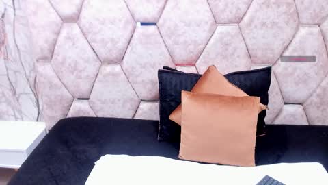 Snapshot of exotic_ebony_ chatting on 17, 10, 2025 Alison online show from 17, 10, 2025