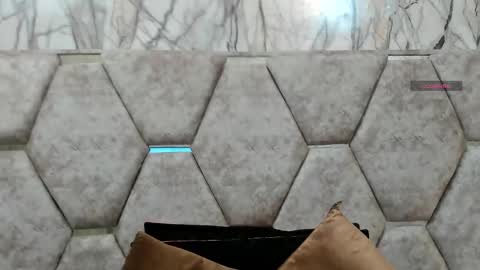 Snapshot of exotic_ebony_ chatting on 18, 10, 2025 Alison online show from 18, 10, 2025