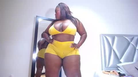 Snapshot of exotic_karmella chatting on 12, 12, 2024 exotic_karmella online show from 12, 12, 2024