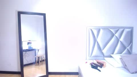Snapshot of exotic_karmella chatting on 14, 12, 2024 exotic_karmella online show from 14, 12, 2024