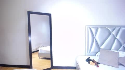 Snapshot of exotic_karmella chatting on 24, 12, 2024 exotic_karmella online show from 24, 12, 2024