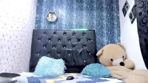 Snapshot of exotichot_couple chatting on 6, 3, 2026 exotichot_couple online show from 6, 3, 2026