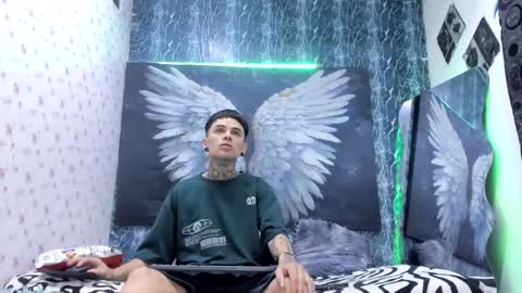 Snapshot of exotichot_couple chatting on 13, 4, 2026 exotichot_couple online show from 13, 4, 2026