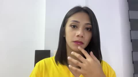 exotictssavie online show from 27, 4, 2026