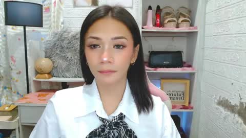 exotictssavie online show from 26, 5, 2026