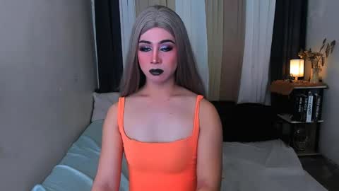 expensive_elise online show from 4, 5, 2026