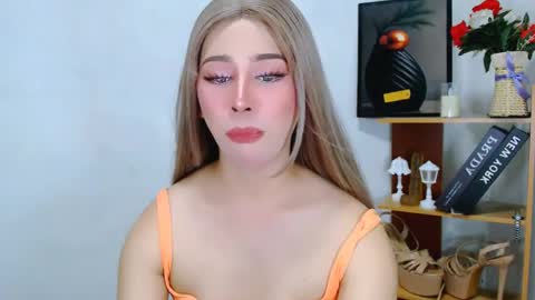 Snapshot of expensive_elise chatting on 20, 5, 2026 expensive_elise online show from 20, 5, 2026
