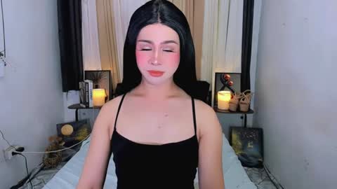 Snapshot of expensive_elise chatting on 8, 6, 2026 expensive_elise online show from 8, 6, 2026