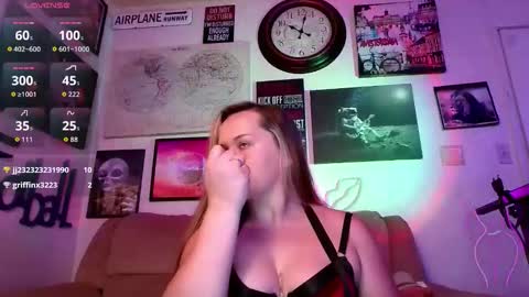 Snapshot of explicitshaybaby chatting on 20, 5, 2026 explicitshaybaby online show from 20, 5, 2026
