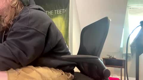 Explosivee andyy online show from 11, 5, 2026