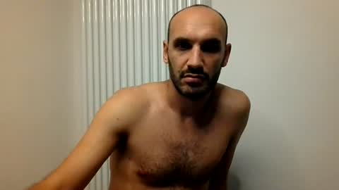 Snapshot of extr0 chatting on 10, 7, 2026 Extro online show from 10, 7, 2026