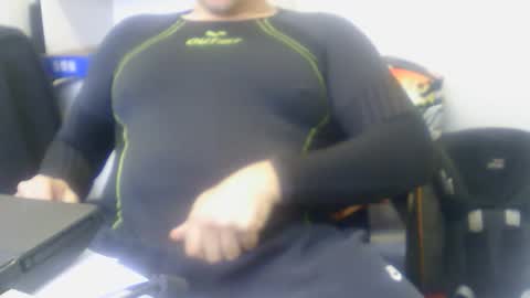 Snapshot of extrex2 chatting on 20, 2, 2026 derssing online show from 20, 2, 2026