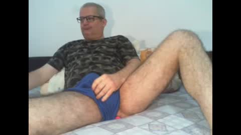 Snapshot of eyes12 chatting on 28, 9, 2025 GEORGE online show from 28, 9, 2025