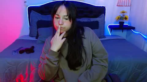 eymmy_24 online show from 23, 9, 2025