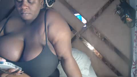 eyshaexotii online show from 17, 9, 2025