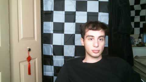 Ezra Naamah online show from 14, 1, 2025