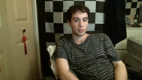 Ezra Naamah online show from 30, 1, 2025