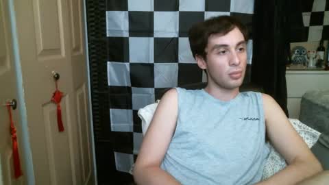 Ezra Naamah online show from 19, 2, 2025