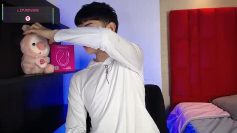 Snapshot of ezra_storm chatting on 24, 10, 2025 Juan online show from 24, 10, 2025