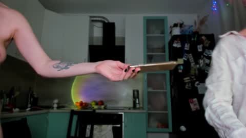 Snapshot of f1oraa chatting on 20, 12, 2024 if you dont have fansly account yet use this link to registration online show from 20, 12, 2024