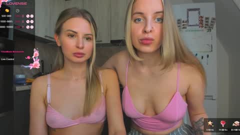 Snapshot of f1oraa chatting on 4, 2, 2025 if you dont have fansly account yet use this link to registration online show from 4, 2, 2025