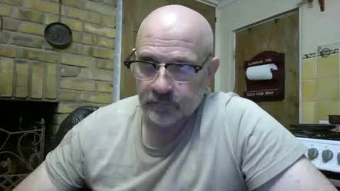 Snapshot of f1zzeek chatting on 1, 2, 2026 f1zzeek online show from 1, 2, 2026