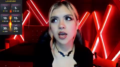 Snapshot of fabzy_fab chatting on 19, 4, 2026 fabzy online show from 19, 4, 2026