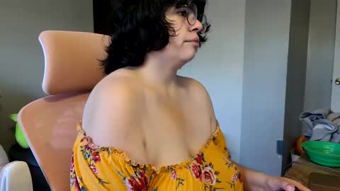 Snapshot of faekitten97 chatting on 8, 12, 2024 Faekitten97 online show from 8, 12, 2024