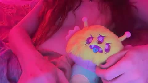 Faewildz online show from 17, 9, 2025