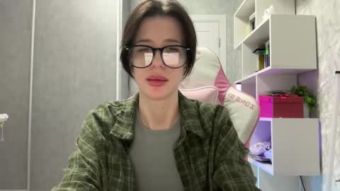 Bloom  online show from 15, 12, 2025