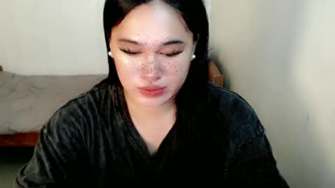 Snapshot of fairy_cuddle chatting on 19, 6, 2026 call me shanaia online show from 19, 6, 2026