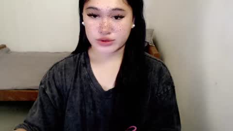 Snapshot of fairy_cuddle chatting on 22, 6, 2026 call me shanaia online show from 22, 6, 2026