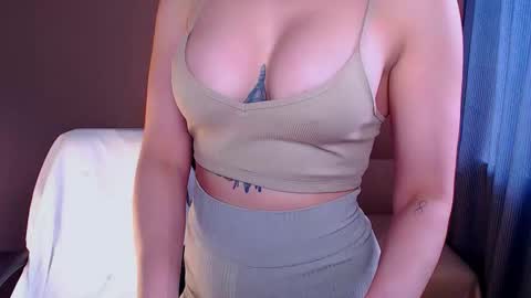 Snapshot of fairy_elli_hot chatting on 19, 9, 2025 Elli  online show from 19, 9, 2025