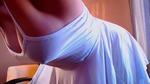 Snapshot of fairy_elli_hot chatting on 6, 10, 2025 Elli  online show from 6, 10, 2025