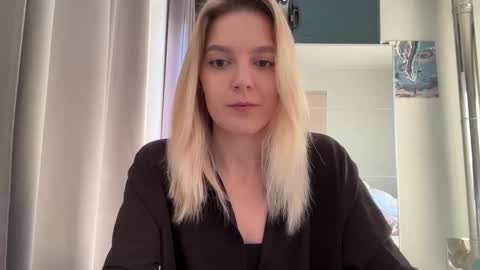 Snapshot of fairyflicker chatting on 4, 2, 2026 fairyflicker online show from 4, 2, 2026