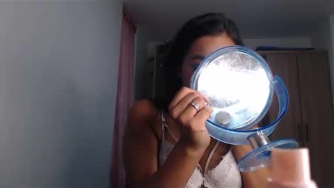 Snapshot of fairylatin chatting on 1, 1, 2025 fairylatin online show from 1, 1, 2025