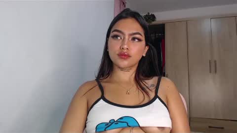 Snapshot of fairylatin chatting on 24, 1, 2025 fairylatin online show from 24, 1, 2025