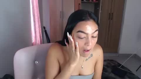 Snapshot of fairylatin chatting on 2, 2, 2025 fairylatin online show from 2, 2, 2025
