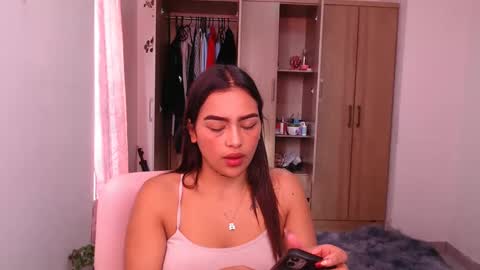 Snapshot of fairylatin chatting on 11, 2, 2025 fairylatin online show from 11, 2, 2025