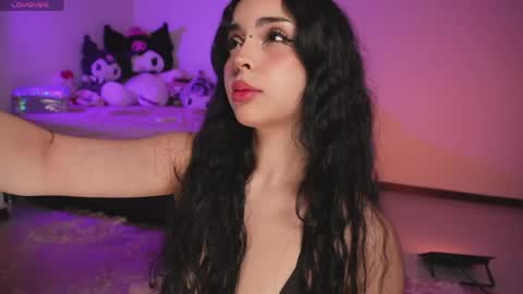 Sara  REMEMBER TO LEAVE A THUMB UP online show from 14, 5, 2026
