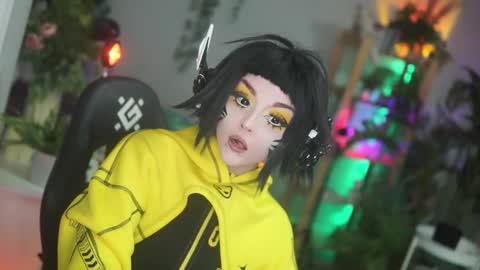 Snapshot of faith_chan chatting on 6, 11, 2025 faith_chan online show from 6, 11, 2025