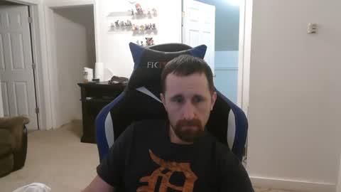 Snapshot of falcn2001 chatting on 20, 1, 2025 falcn2001 online show from 20, 1, 2025