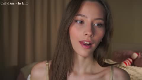 Snapshot of falinecrosthwaite chatting on 15, 3, 2026 Kaori online show from 15, 3, 2026