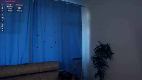 Snapshot of falineellson chatting on 23, 9, 2025 Erika online show from 23, 9, 2025