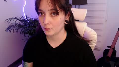 Snapshot of fallenag__ chatting on 6, 4, 2026 OF fallenag 1 online show from 6, 4, 2026