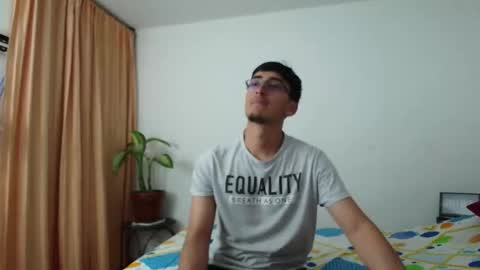 FallGays online show from 26, 11, 2025