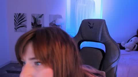 Snapshot of fameyblum chatting on 29, 10, 2025 fameyblum online show from 29, 10, 2025