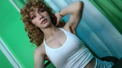 Snapshot of familystroke_twinny8 chatting on 8, 5, 2026 Alexandra x Alexandro online show from 8, 5, 2026