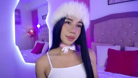 Snapshot of fancy_vixen chatting on 19, 5, 2026 FANCY online show from 19, 5, 2026